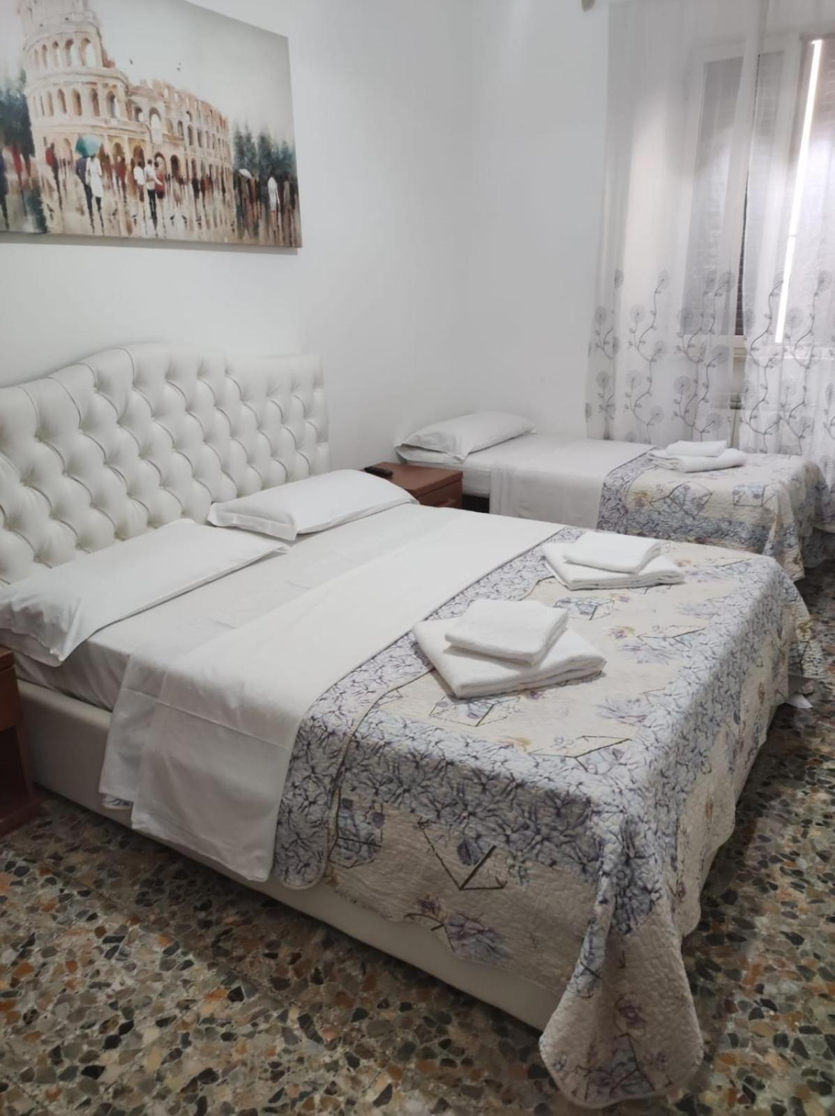 Alloggio Turistico Di Fuoco C Rome Bilik gambar
